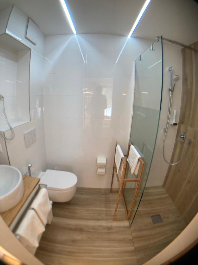 Seehotel Am Hallstaettersee Modern Rooms Обертраун Екстериор снимка